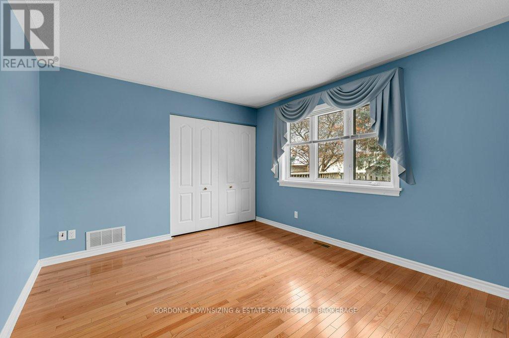 726 Millwood Drive, Kingston, Ontario K7M 8Z2 - Photo 20 - X12540148