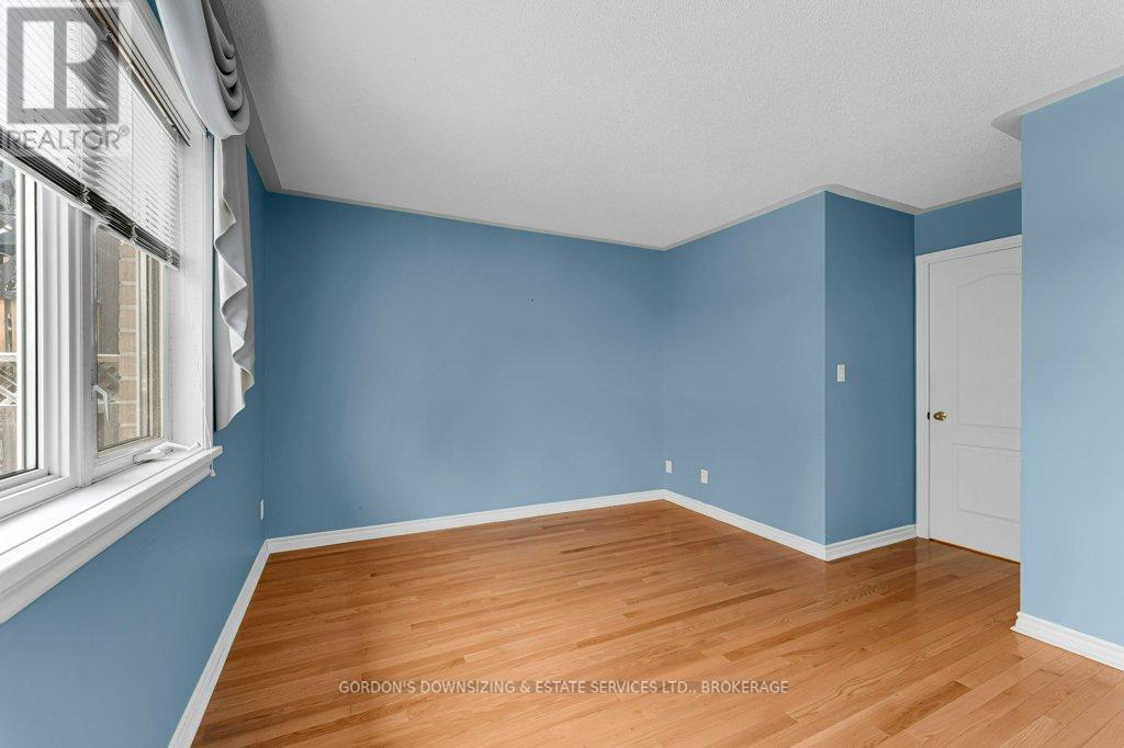 726 Millwood Drive, Kingston, Ontario K7M 8Z2 - Photo 21 - X12540148