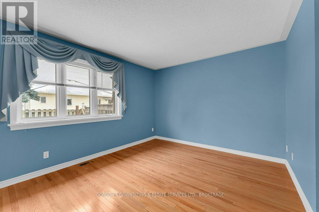 726 Millwood Drive, Kingston, Ontario K7M 8Z2 - Photo 23 - X12540148