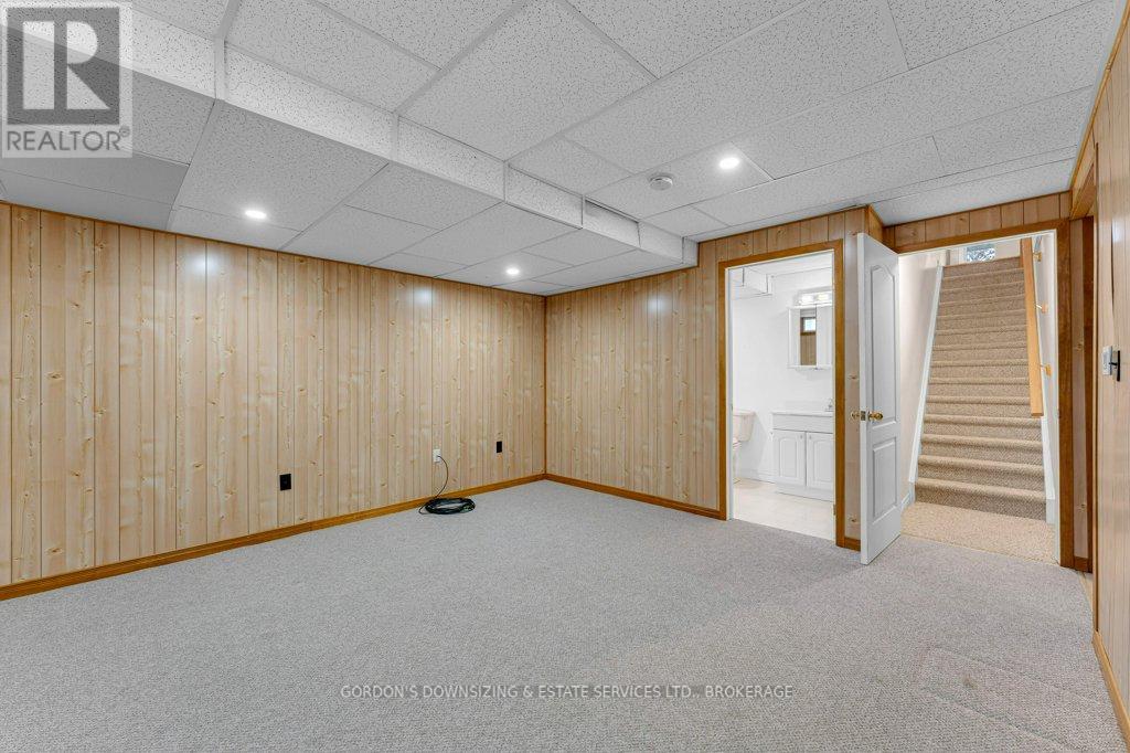 726 Millwood Drive, Kingston, Ontario K7M 8Z2 - Photo 30 - X12540148