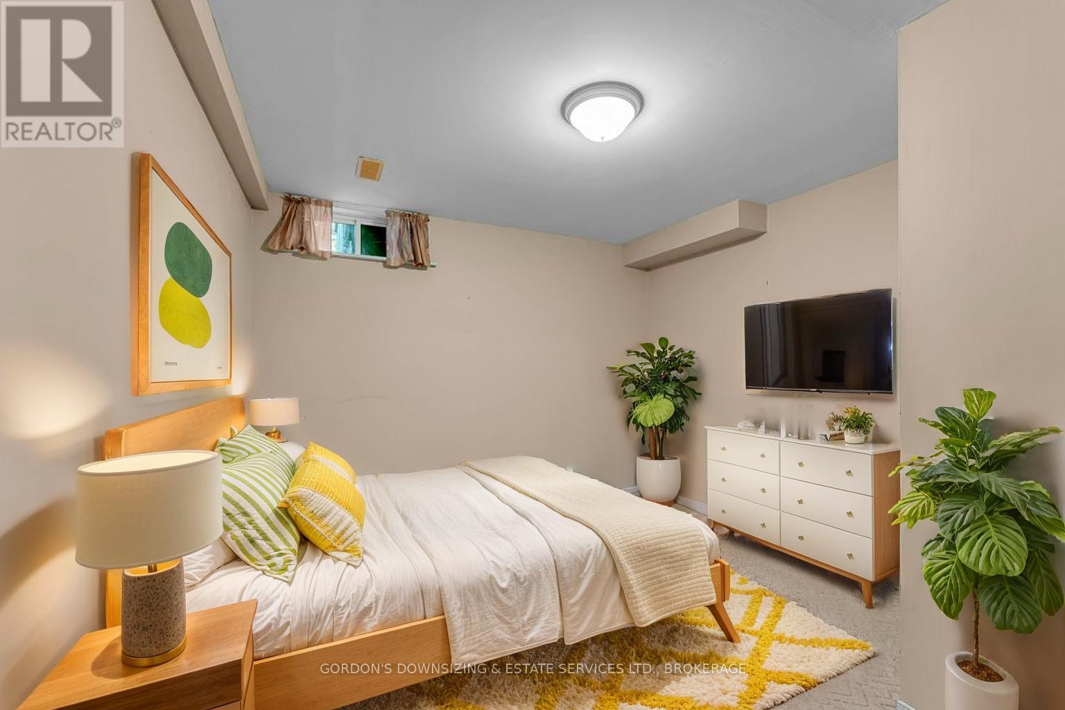 726 Millwood Drive, Kingston, Ontario K7M 8Z2 - Photo 32 - X12540148