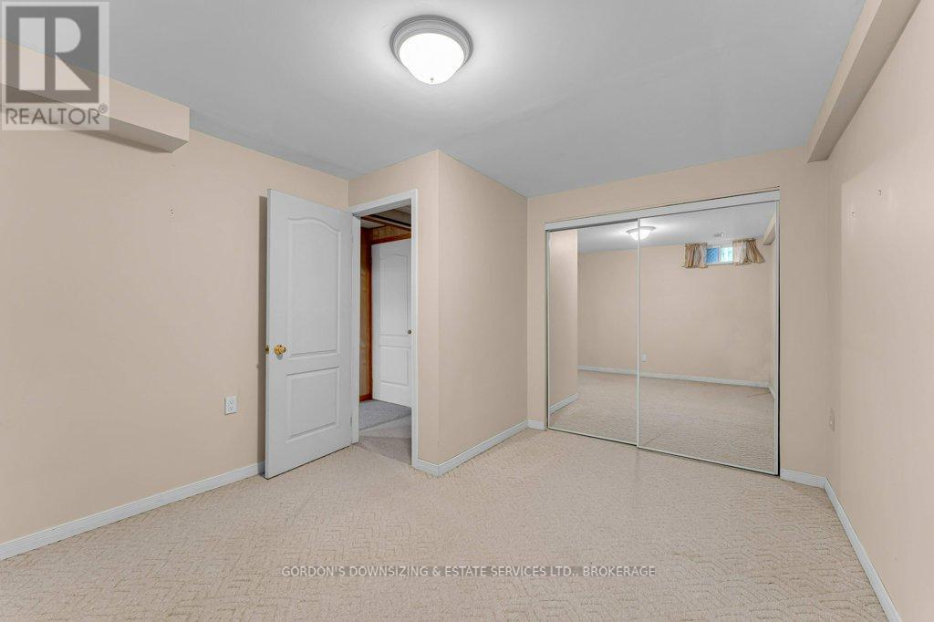 726 Millwood Drive, Kingston, Ontario K7M 8Z2 - Photo 34 - X12540148