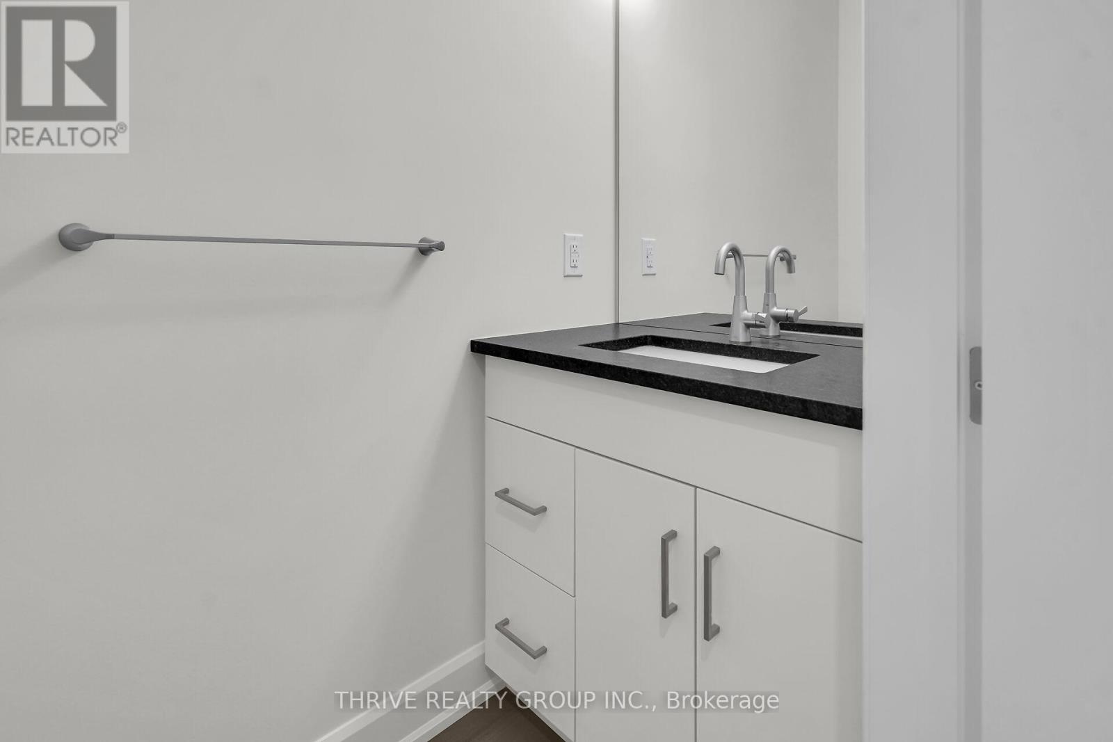 3843 Petalpath Way, London South, Ontario  N6P 1H5 - Photo 13 - X12540128