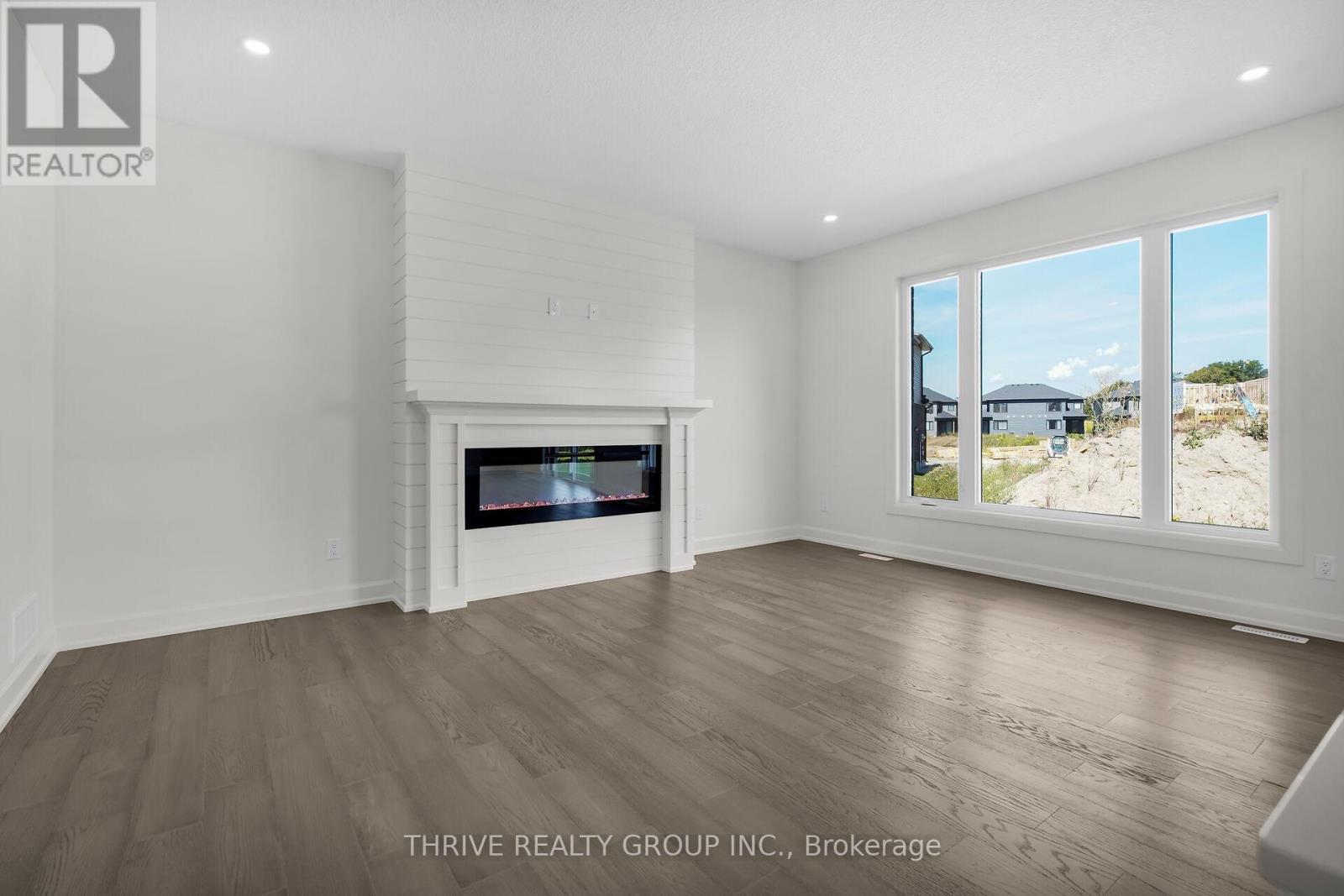 3843 Petalpath Way, London South, Ontario  N6P 1H5 - Photo 5 - X12540128