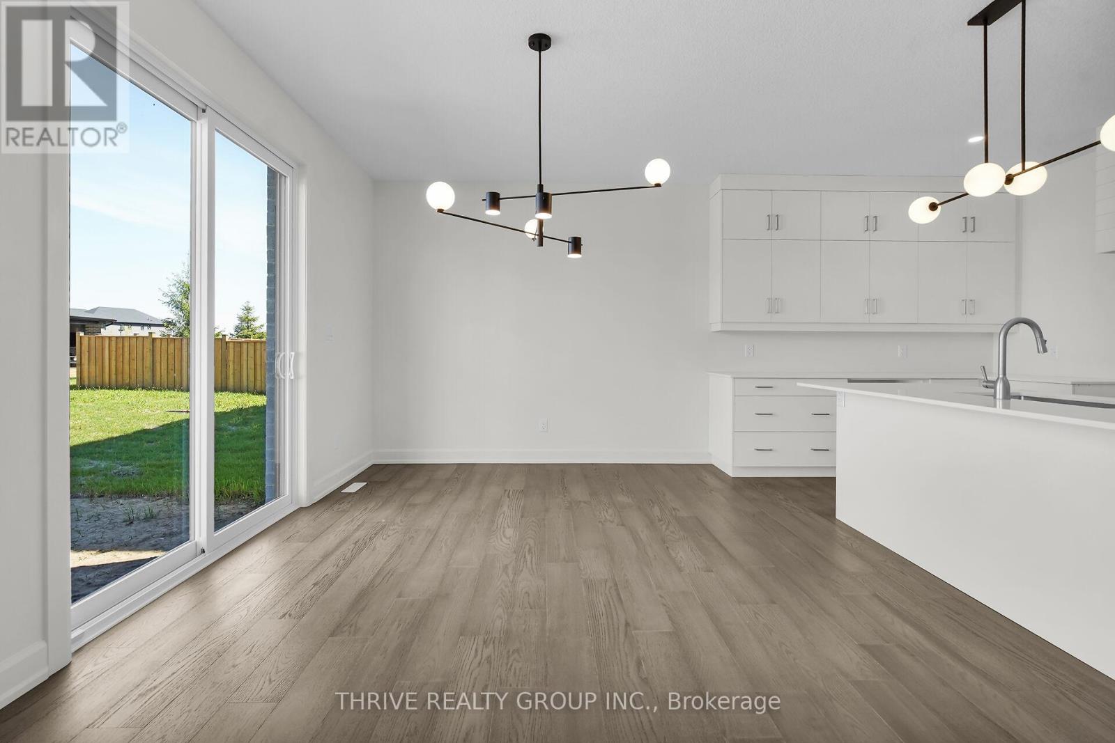 3843 Petalpath Way, London South, Ontario  N6P 1H5 - Photo 7 - X12540128