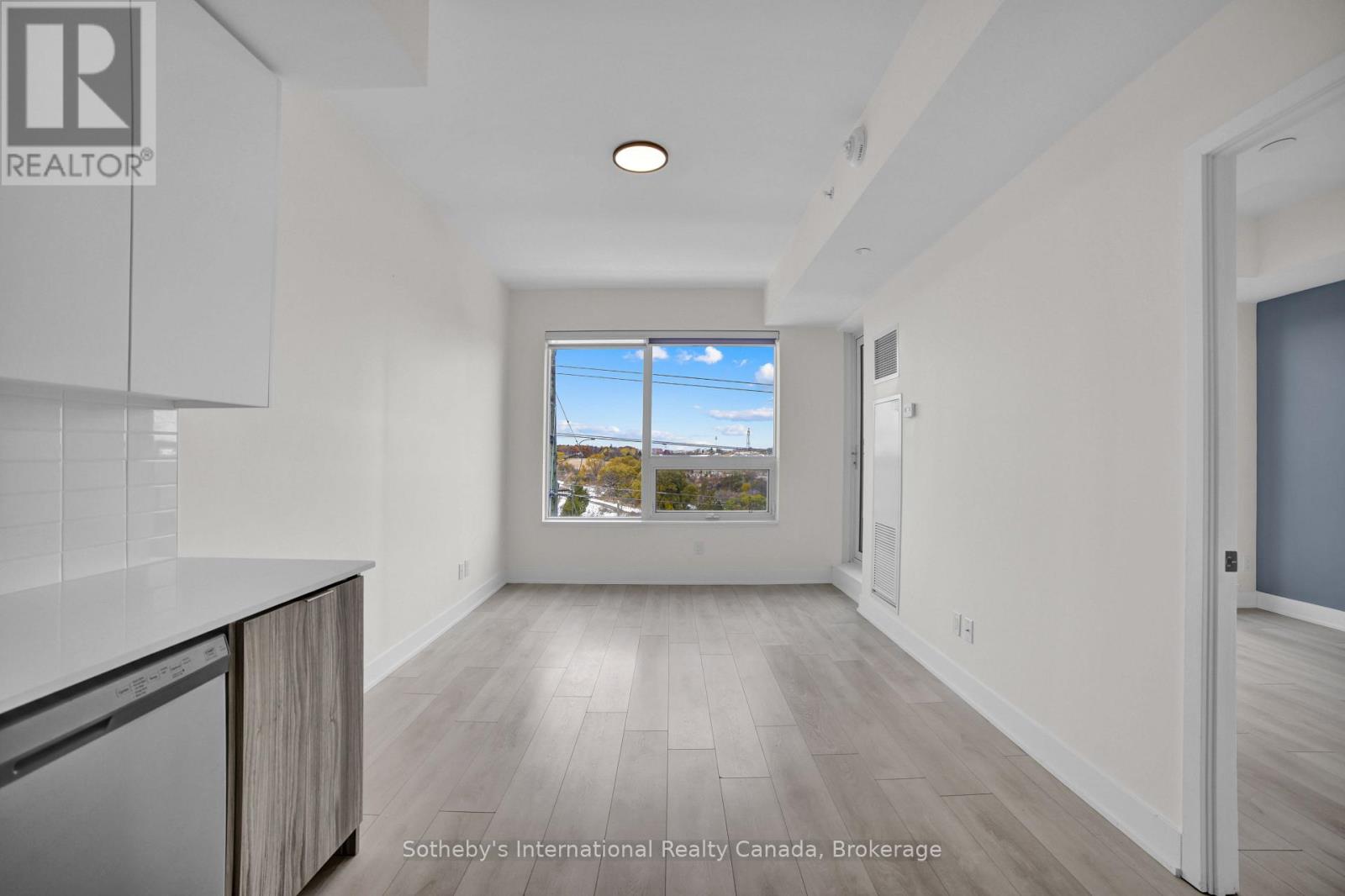 413 - 2489 Taunton Road, Oakville, Ontario L6H 3R9 - Photo 5 - W12540196