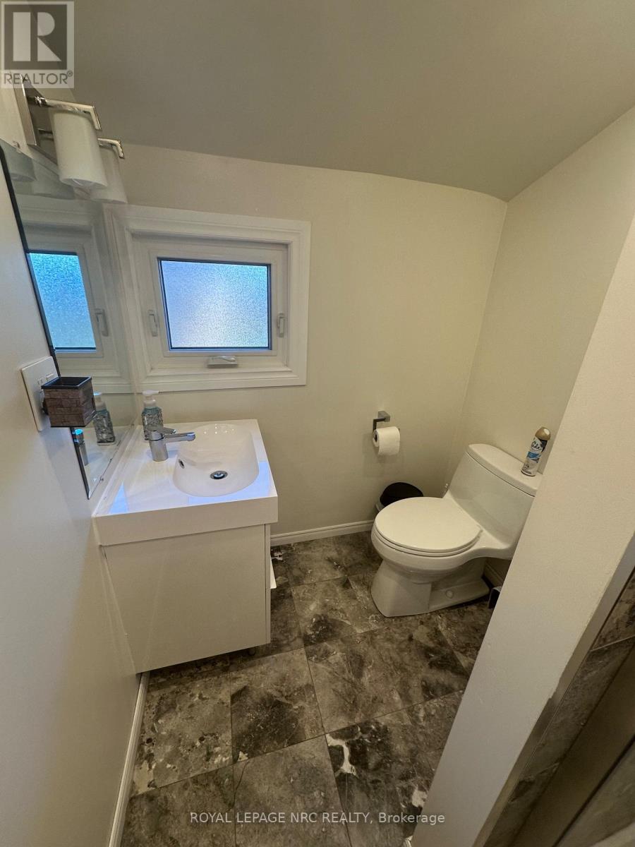 3 Portland Street, Thorold, Ontario  L2V 1R9 - Photo 24 - X12540156