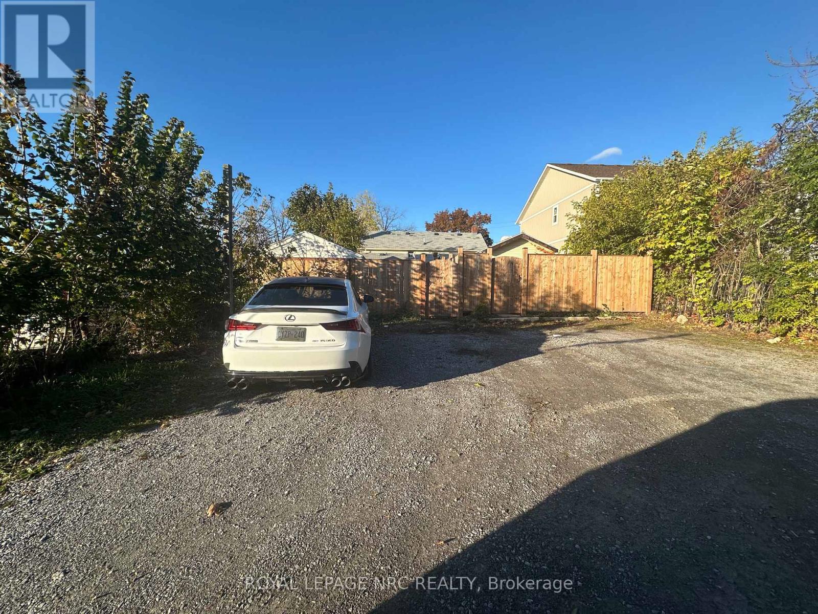 3 Portland Street, Thorold, Ontario  L2V 1R9 - Photo 33 - X12540156