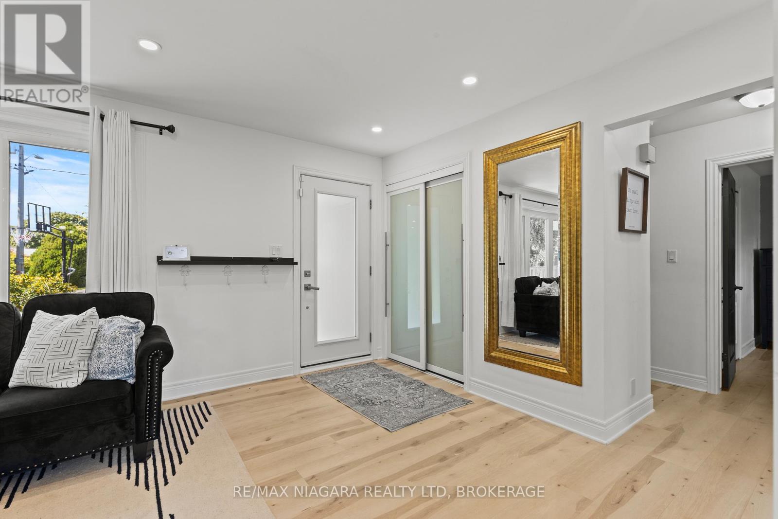 78 Glen Park Road, St. Catharines, Ontario  L2N 3E9 - Photo 3 - X12540184