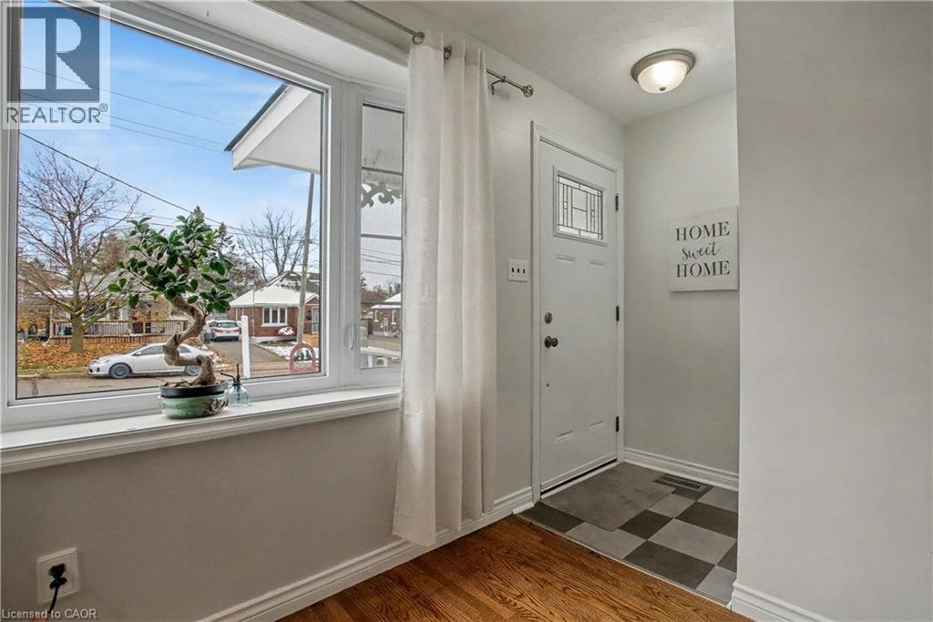 111 First Avenue, Cambridge, Ontario  N1S 2B5 - Photo 4 - 40787871