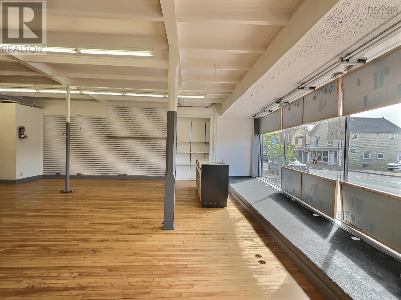 113 Victoria Street E, Amherst, Nova Scotia  B4H 1X9 - Photo 5 - 202521436