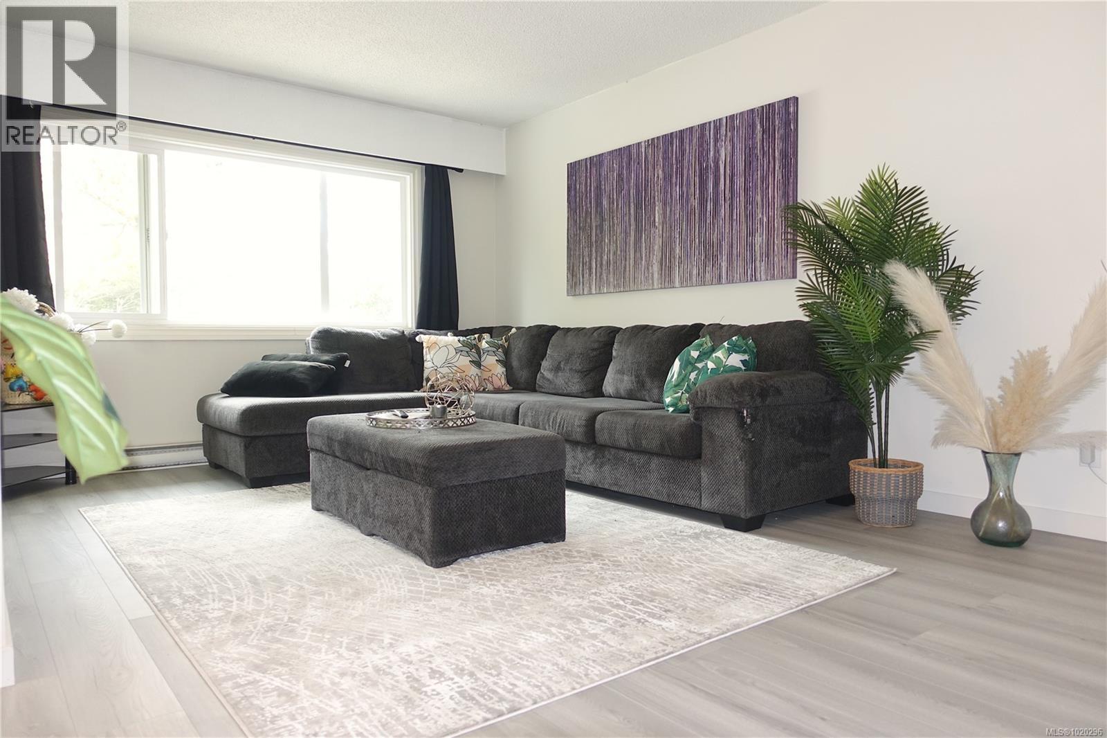 999 Furber Rd, Langford, British Columbia