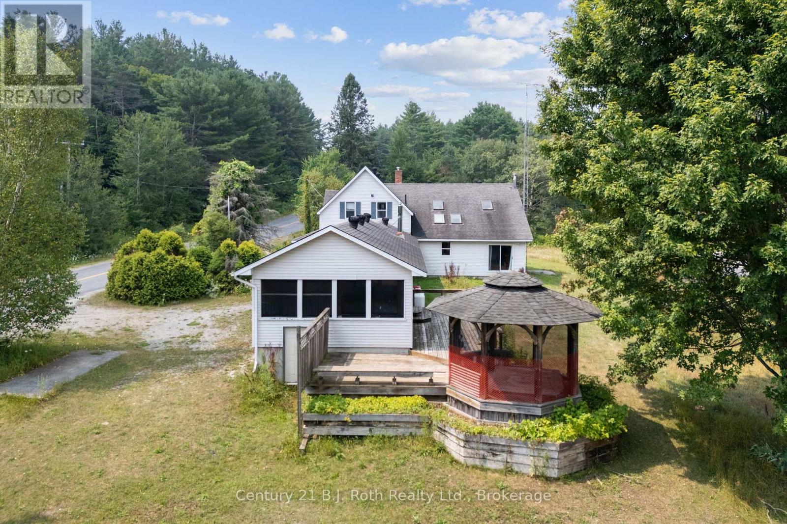 2377 Fraserburg Road, Lake Of Bays, Ontario  P1L 1X3 - Photo 46 - X12540190