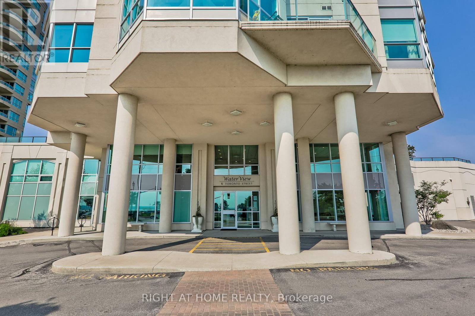 409 - 6 Toronto Street, Barrie, Ontario L4N 9R2 - Photo 2 - S12526486