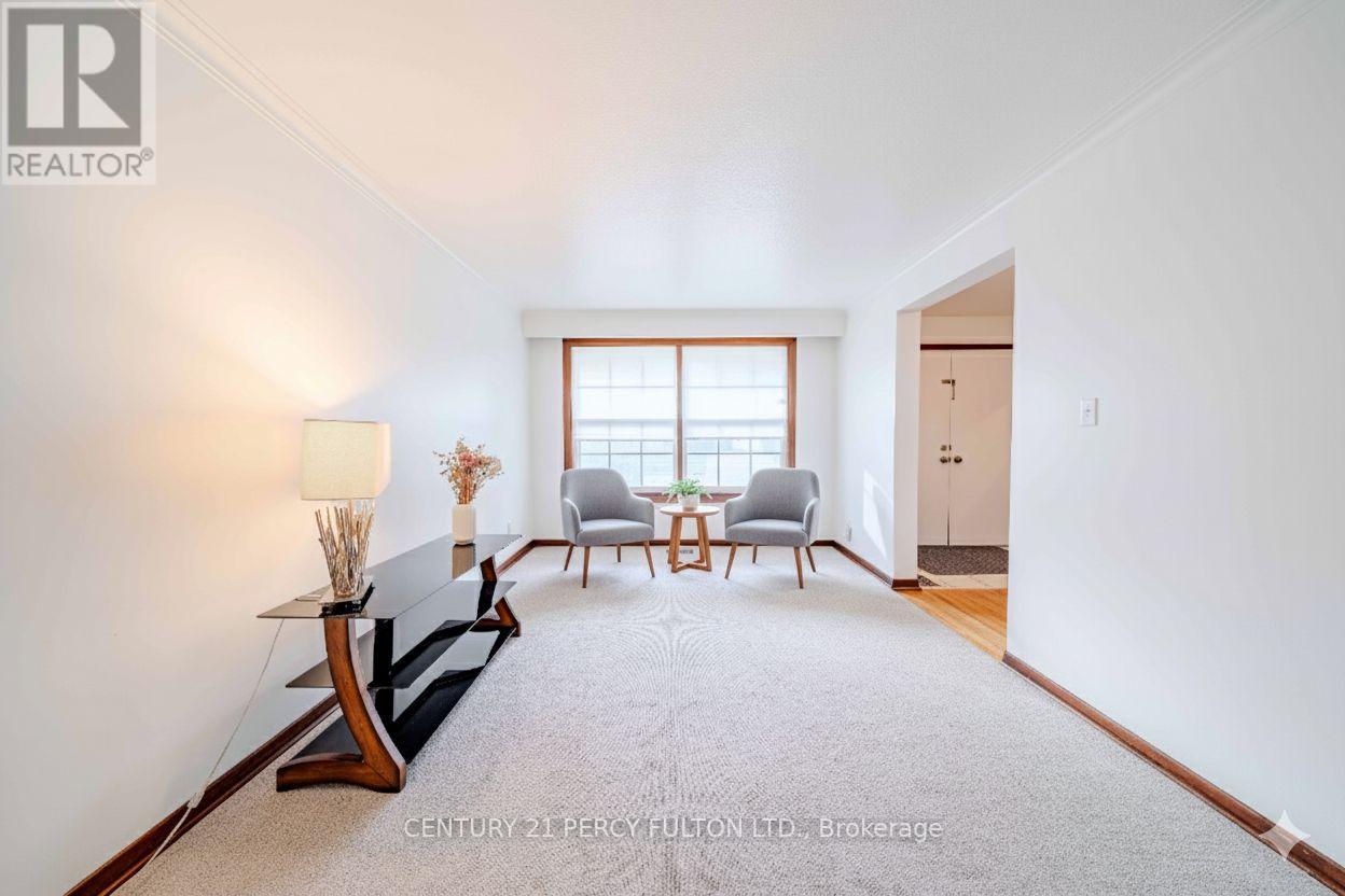 3 Griselda Crescent, Toronto, Ontario  M1G 3P5 - Photo 8 - E12537366