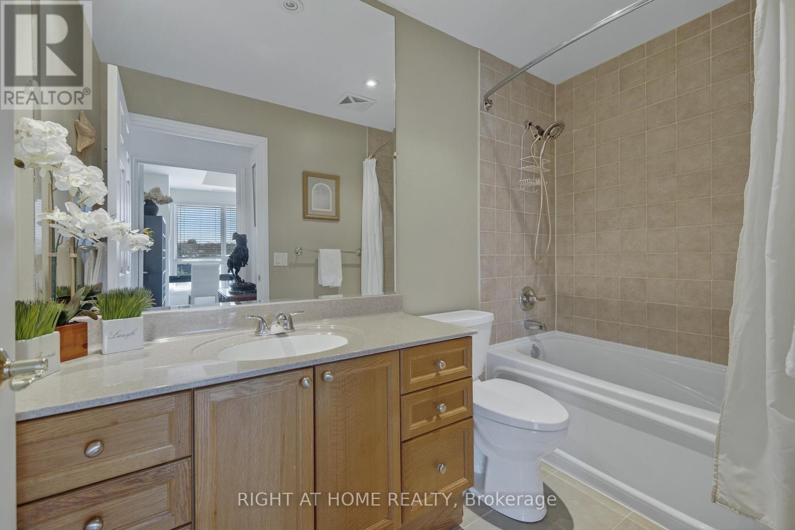 409 - 6 Toronto Street, Barrie, Ontario L4N 9R2 - Photo 20 - S12526486