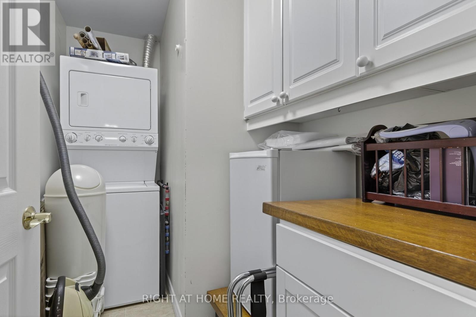 409 - 6 Toronto Street, Barrie, Ontario L4N 9R2 - Photo 21 - S12526486