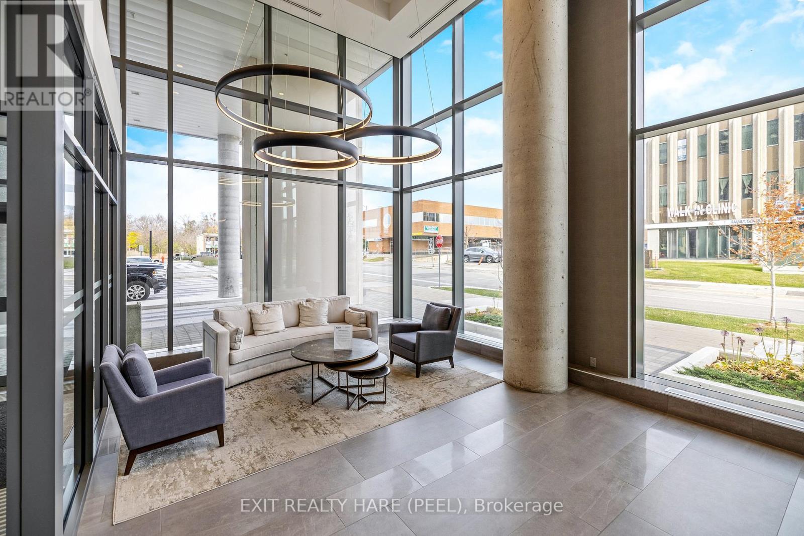 901 - 15 Lynch Street, Brampton, Ontario  L6W 0C7 - Photo 3 - W12538182