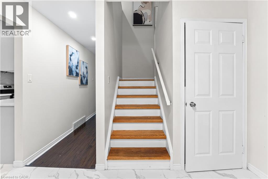 26 Woolwich Street, Kitchener, Ontario N2K 1R9 - Photo 13 - 40787902