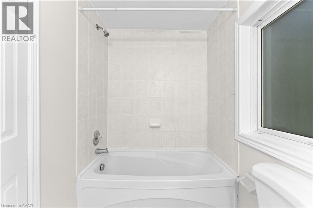 26 Woolwich Street, Kitchener, Ontario N2K 1R9 - Photo 28 - 40787902