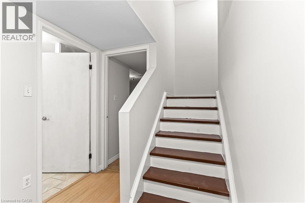 26 Woolwich Street, Kitchener, Ontario N2K 1R9 - Photo 29 - 40787902