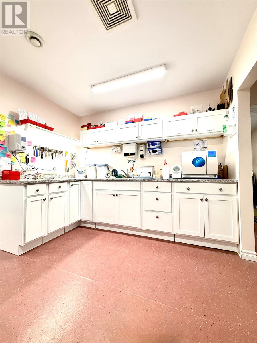 322 Memorial Drive, Clarenville, Newfoundland & Labrador  A5A 1P3 - Photo 8 - 1292397