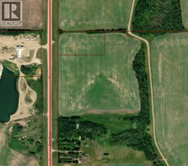 On #2/35 Highway, Rural Peace No. 135, Alberta  T0H 1W0 - Photo 2 - A2270566