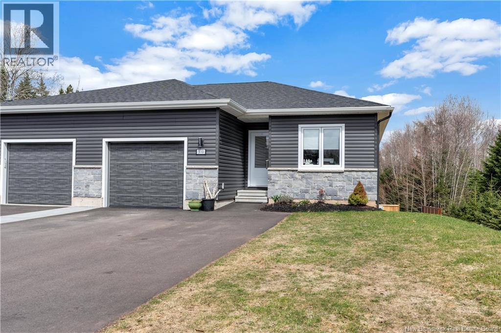 310 Damien, Dieppe, New Brunswick  E1A 5V6 - Photo 3 - NB130086