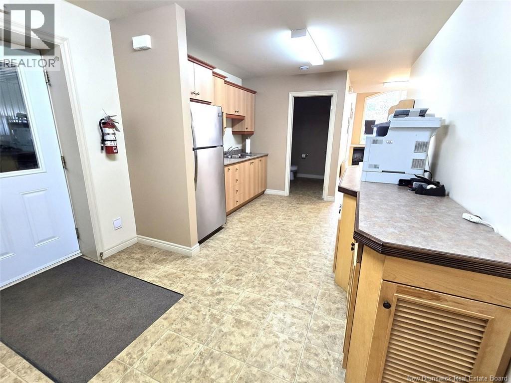 700 Victoria Street, Edmundston, New Brunswick  E3V 3S9 - Photo 11 - NB130024