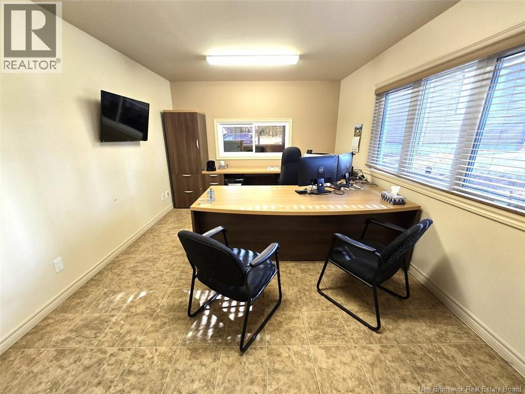 700 Victoria Street, Edmundston, New Brunswick  E3V 3S9 - Photo 13 - NB130024