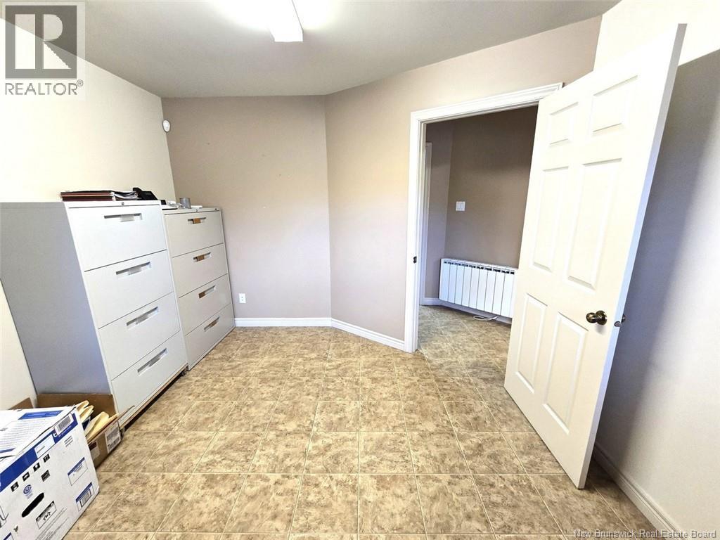 700 Victoria Street, Edmundston, New Brunswick  E3V 3S9 - Photo 20 - NB130024