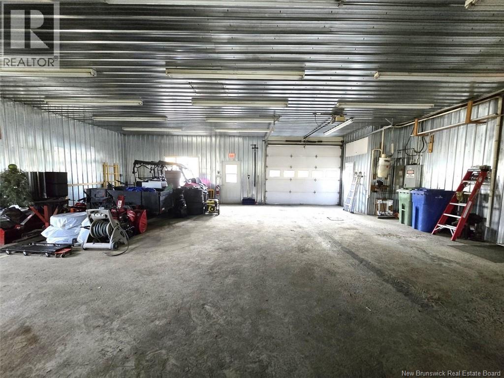 700 Victoria Street, Edmundston, New Brunswick  E3V 3S9 - Photo 23 - NB130024