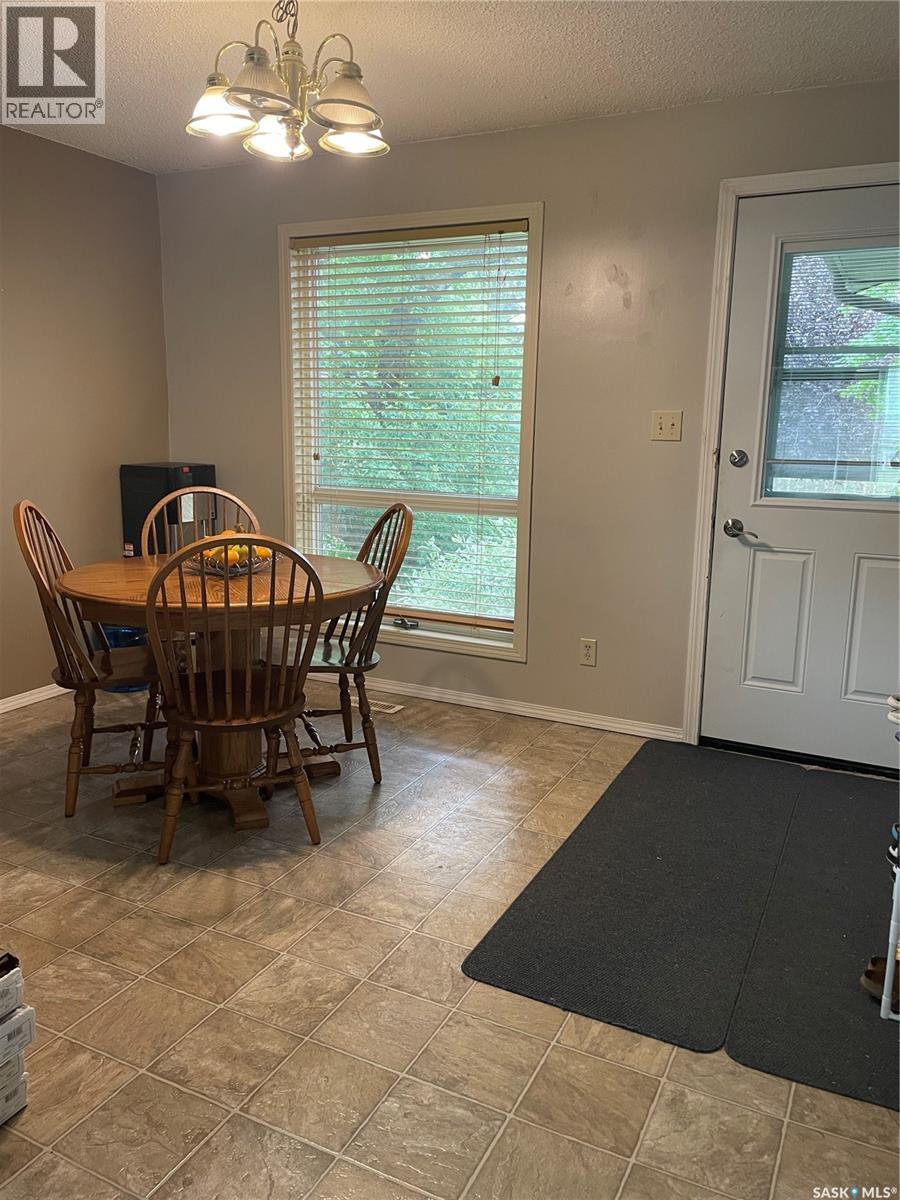 506 9th Street E, Wynyard, Saskatchewan  S0A 4T0 - Photo 10 - SK023953