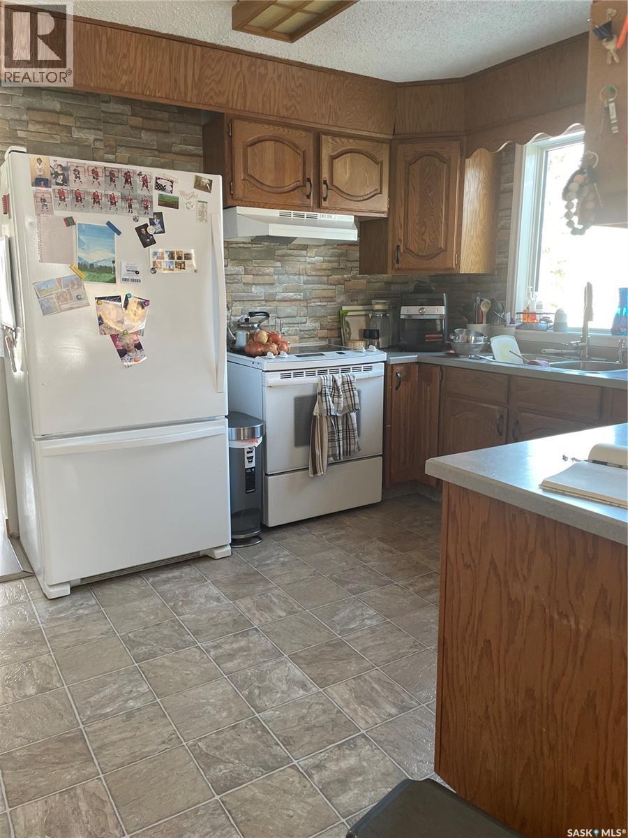 506 9th Street E, Wynyard, Saskatchewan  S0A 4T0 - Photo 9 - SK023953