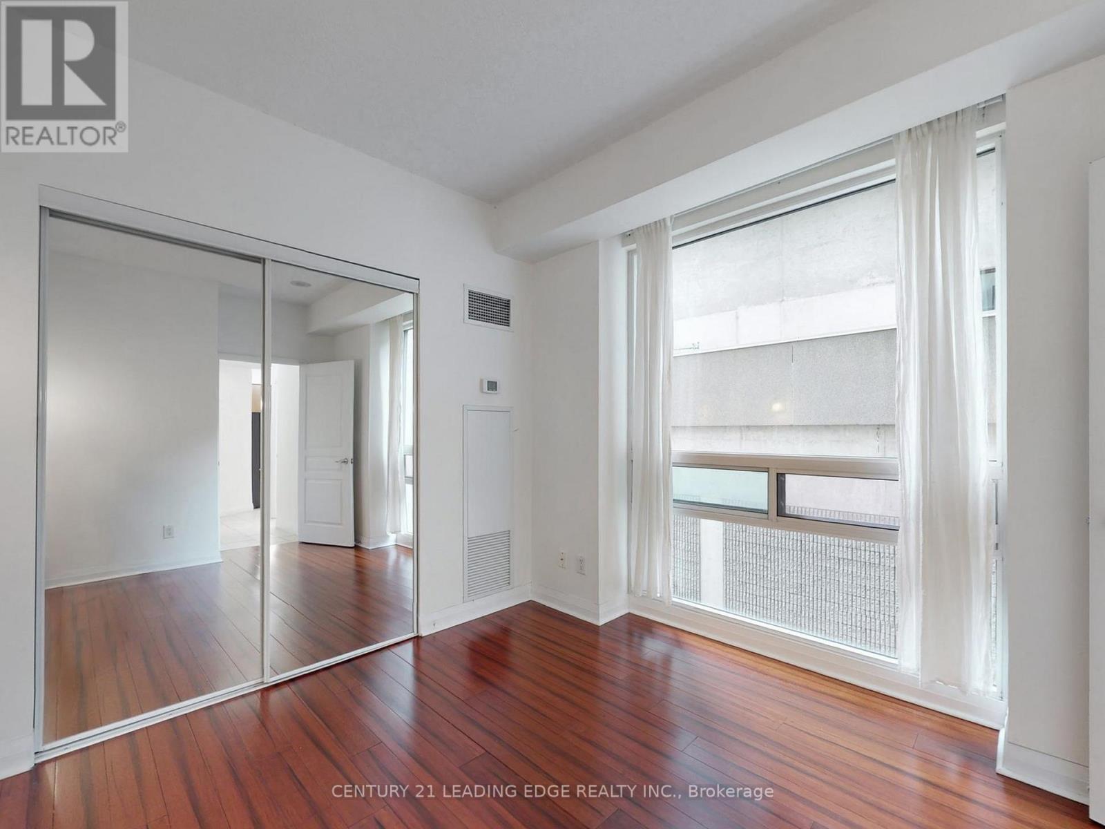 401 - 1121 Bay Street, Toronto, Ontario  M5S 3L9 - Photo 21 - C12537350