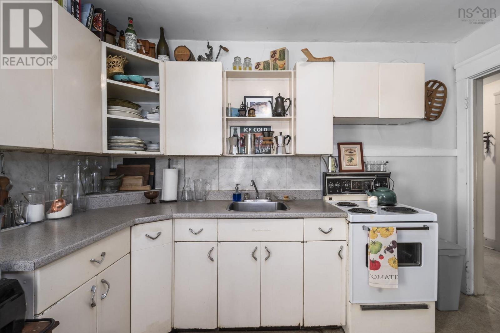 5508-5512 Sebastian Place, Halifax, Nova Scotia  B3K 2K6 - Photo 7 - 202520566