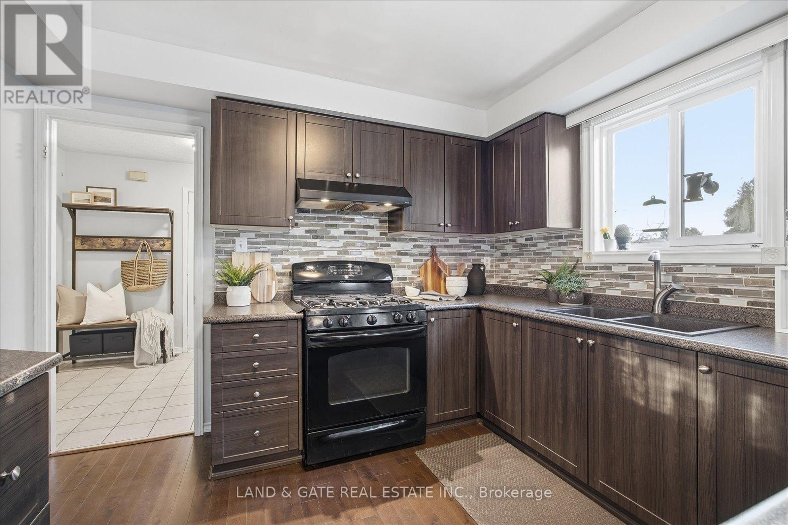 76 Moyse Drive, Clarington, Ontario  L1E 2V8 - Photo 10 - E12540298