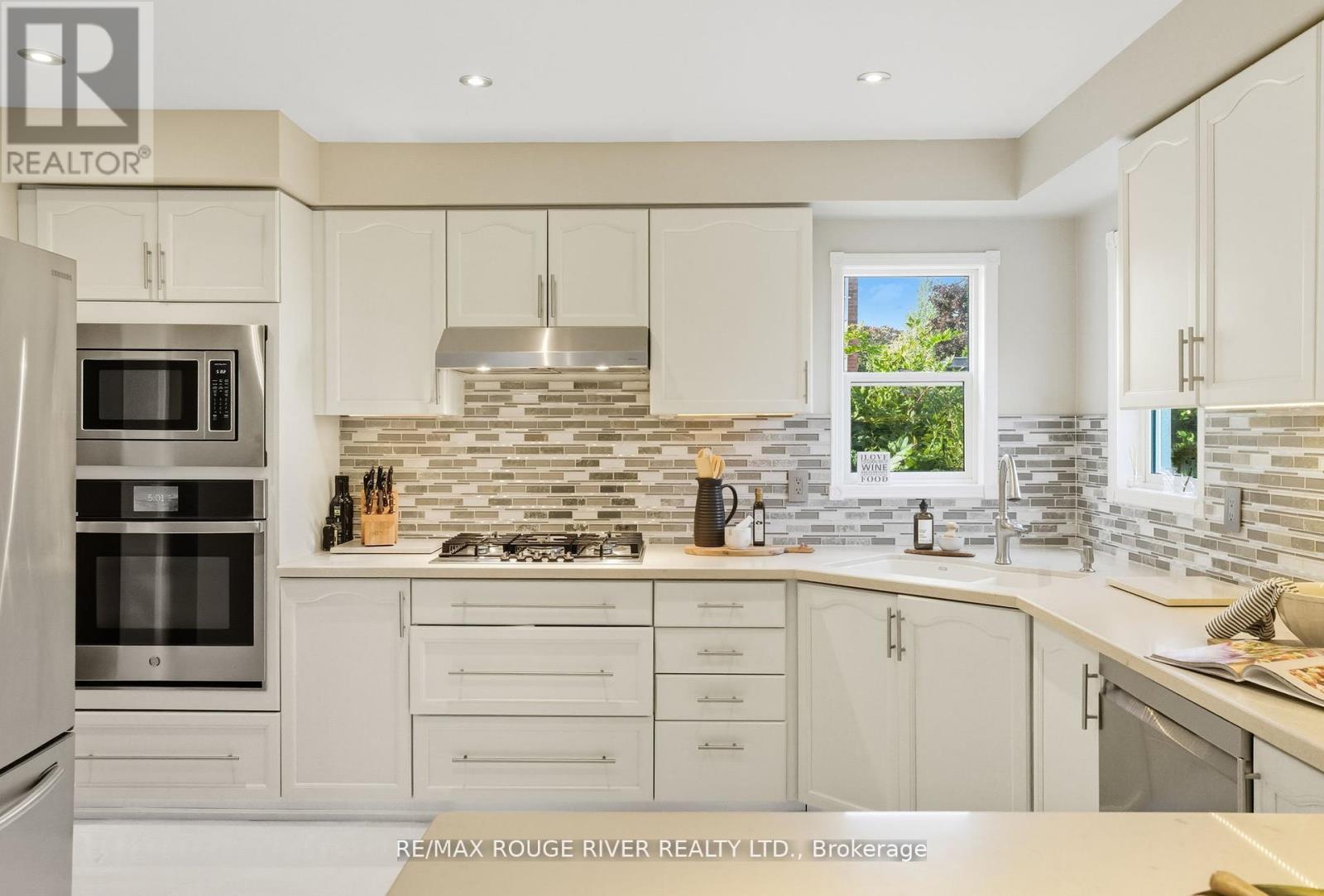 79 Watford Street, Whitby, Ontario  L1M 1E8 - Photo 12 - E12540326