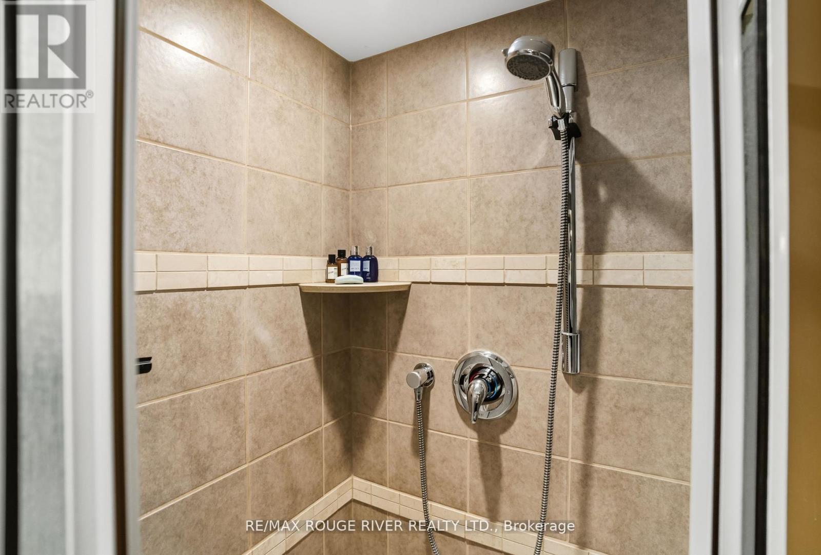 79 Watford Street, Whitby, Ontario  L1M 1E8 - Photo 38 - E12540326