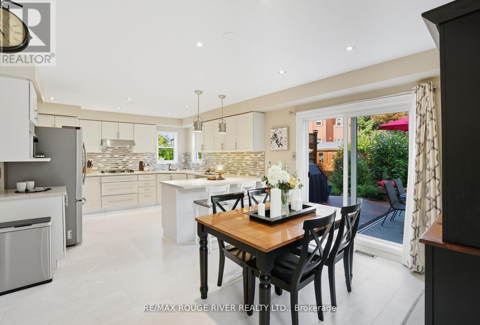 79 Watford Street, Whitby, Ontario  L1M 1E8 - Photo 9 - E12540326