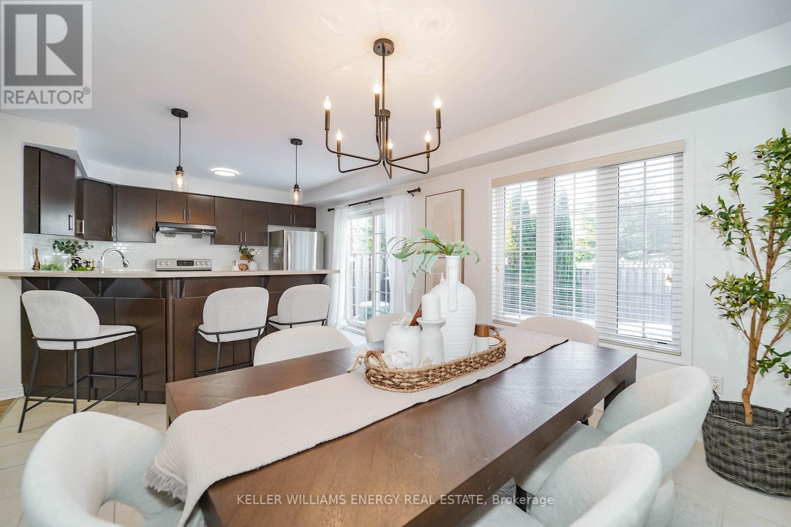 38 Elliottglen Drive, Ajax, Ontario  L1Z 0H2 - Photo 10 - E12540500