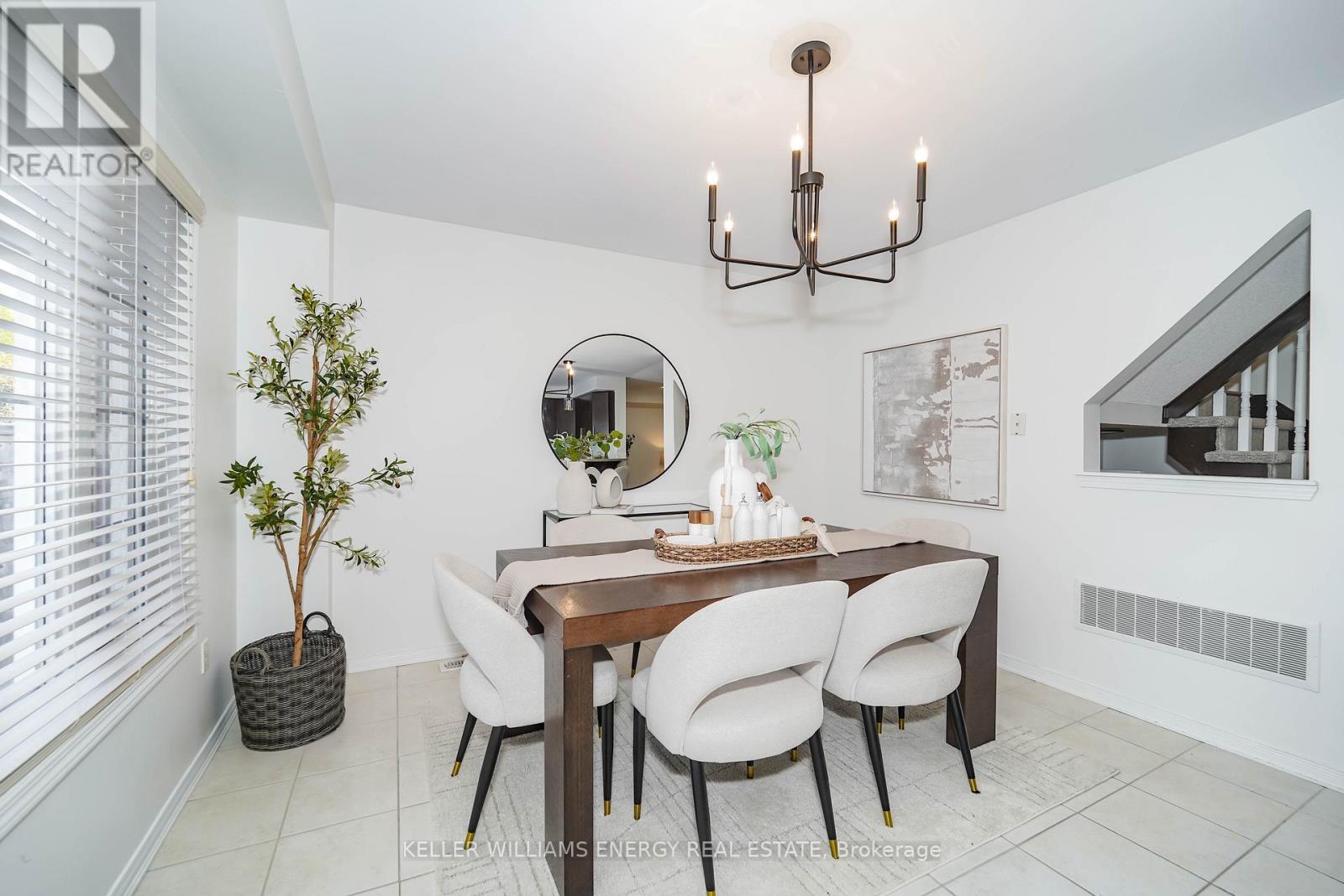 38 Elliottglen Drive, Ajax, Ontario  L1Z 0H2 - Photo 11 - E12540500