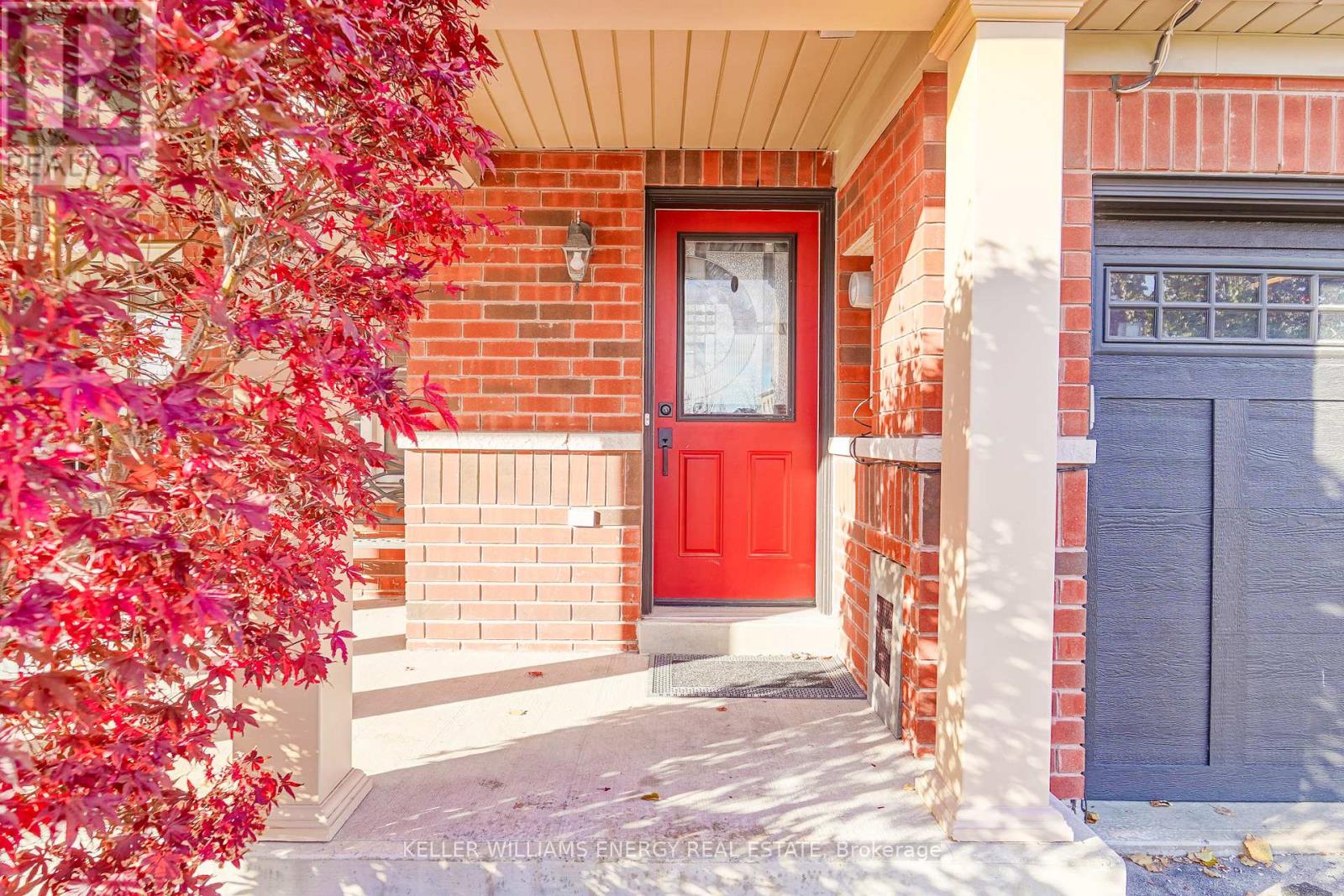 38 Elliottglen Drive, Ajax, Ontario  L1Z 0H2 - Photo 3 - E12540500