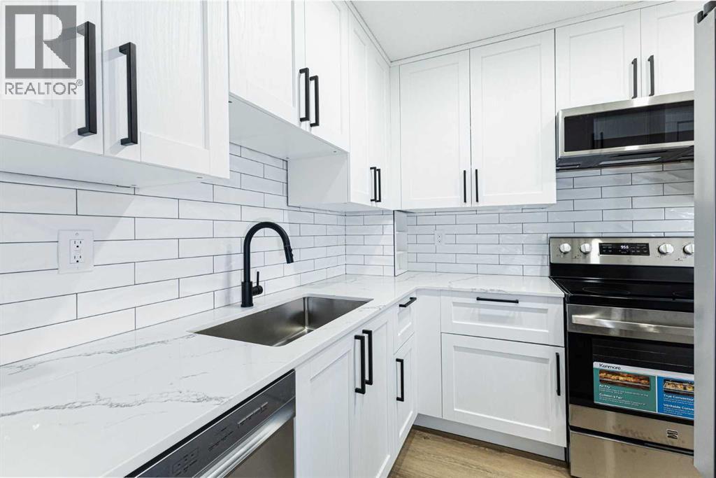 39, 116 Silver Crest Drive NW, Calgary, Alberta