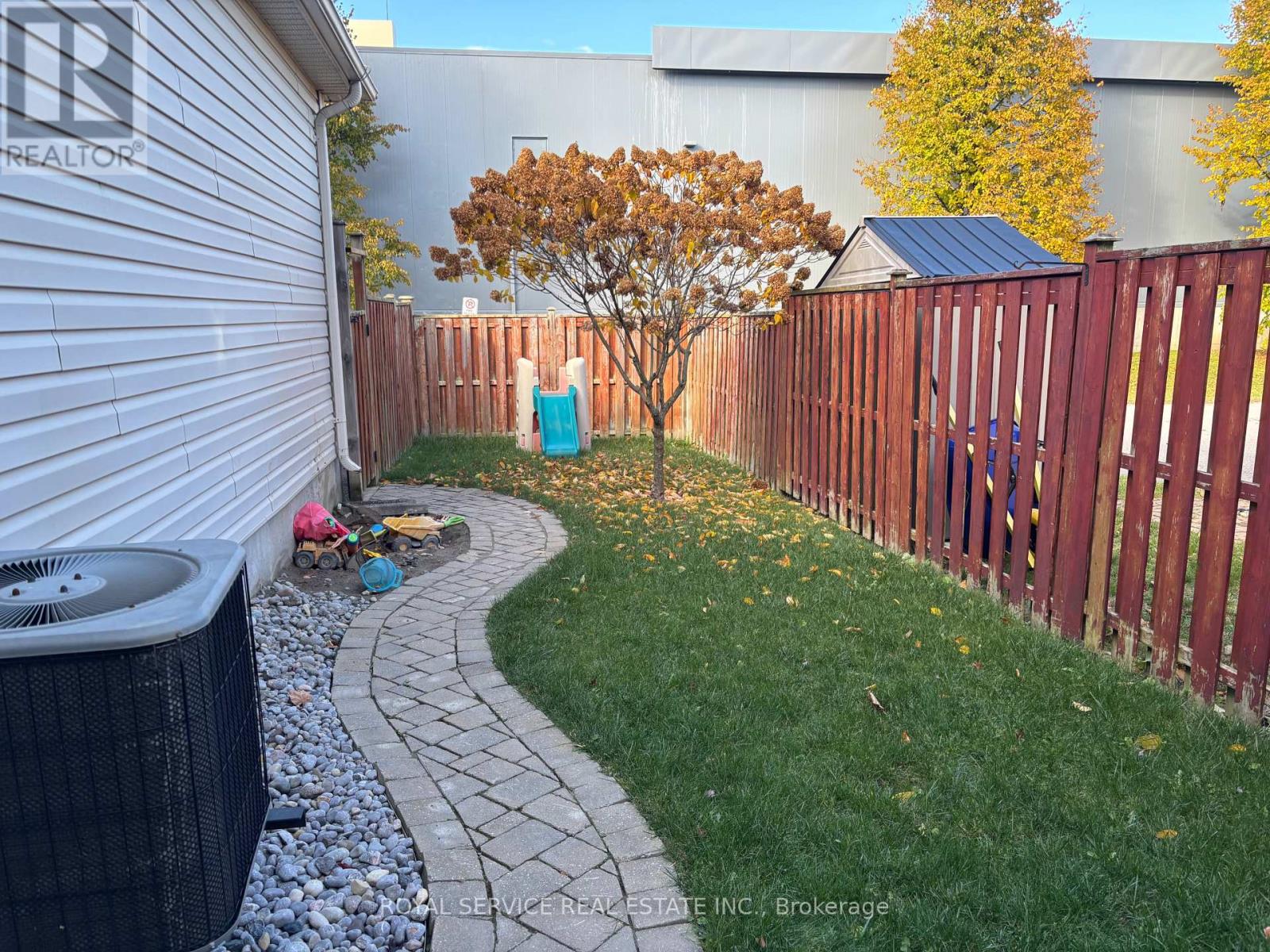 754 Carlisle Street, Cobourg, Ontario K9A 0C6 - Photo 24 - X12540476