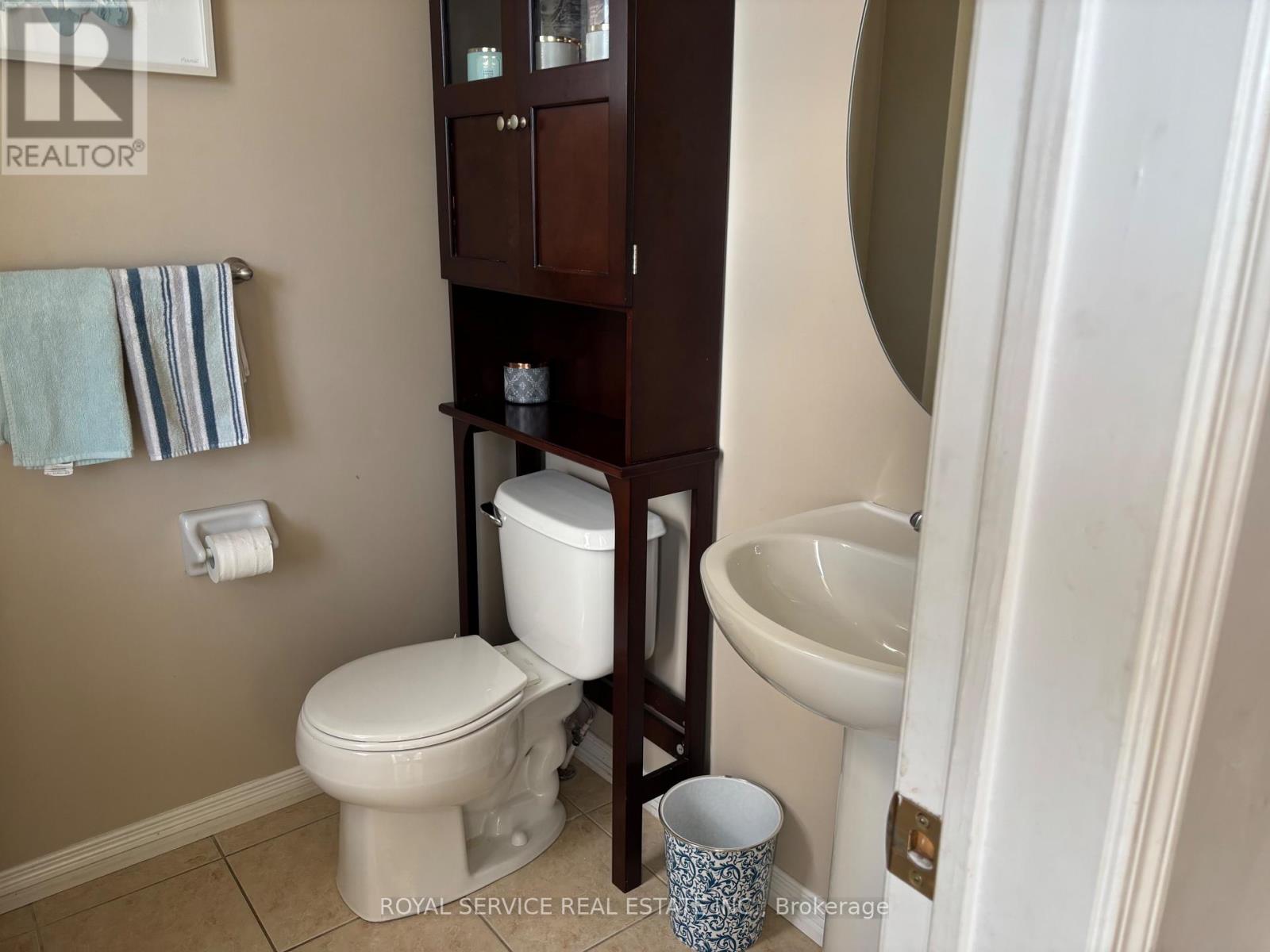 754 Carlisle Street, Cobourg, Ontario K9A 0C6 - Photo 7 - X12540476