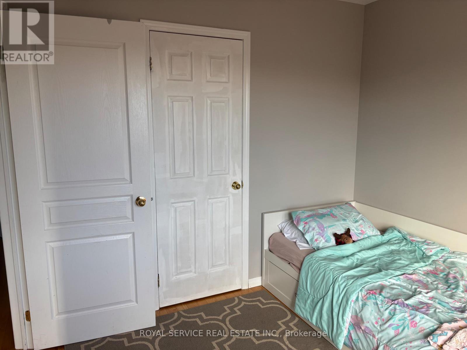 754 Carlisle Street, Cobourg, Ontario K9A 0C6 - Photo 9 - X12540476