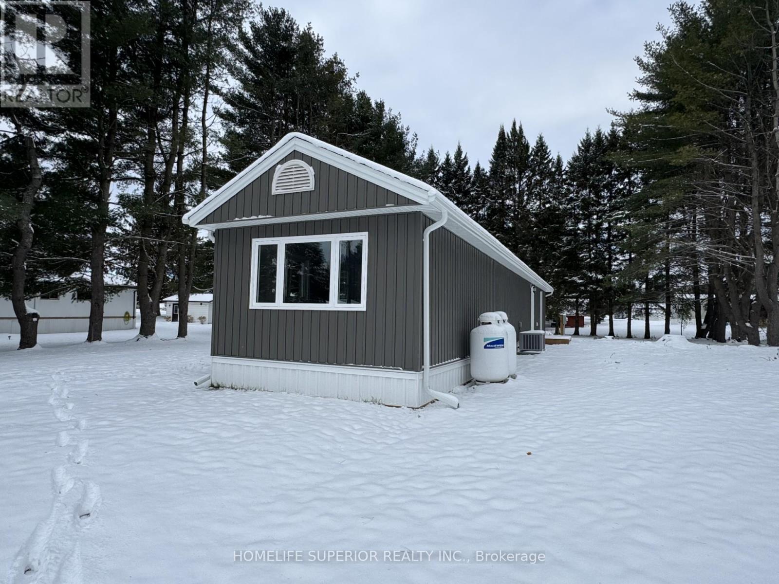 10 Belmont Street, Havelock-Belmont-Methuen, Ontario K0L 1Z0 - Photo 3 - X12540512