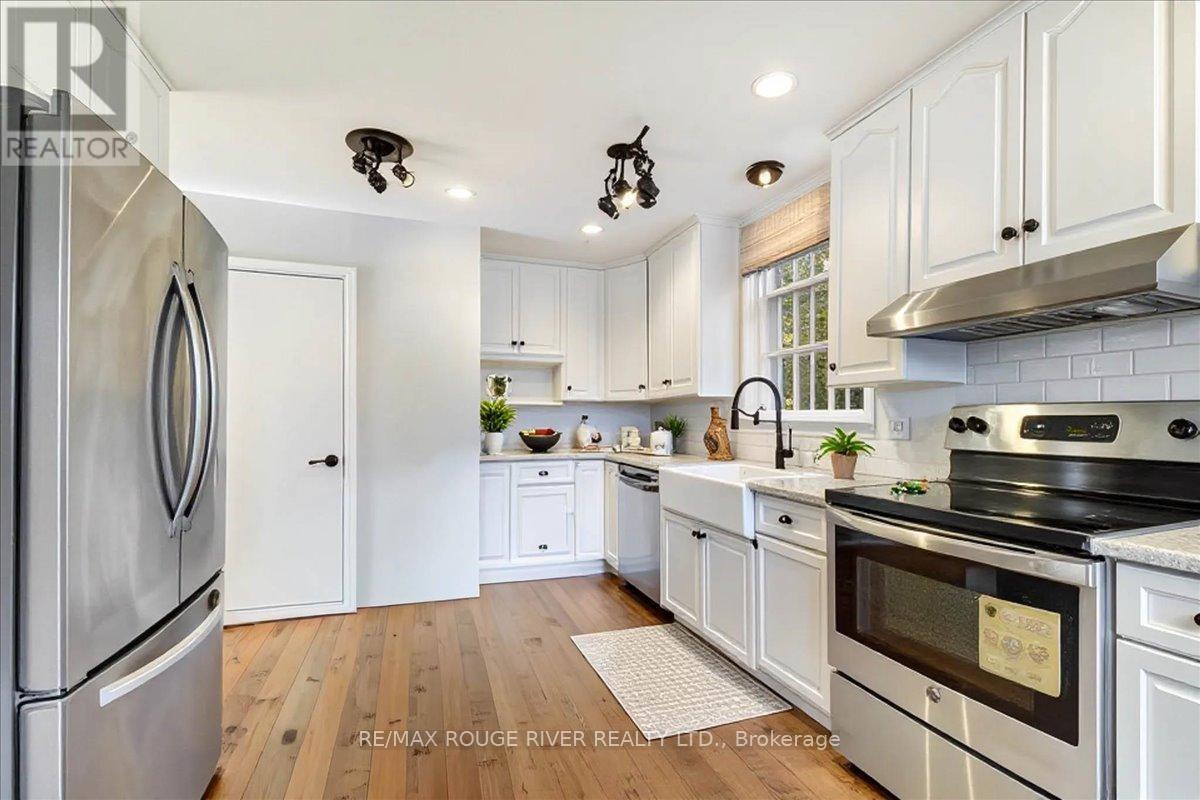 1140 Heritage Line, Otonabee-South Monaghan, Ontario K0L 2G0 - Photo 12 - X12540530