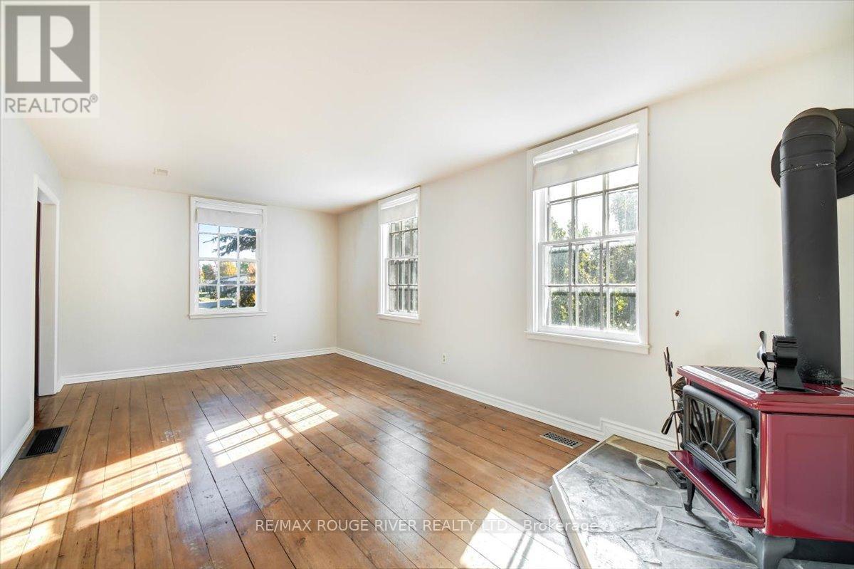 1140 Heritage Line, Otonabee-South Monaghan, Ontario K0L 2G0 - Photo 9 - X12540530